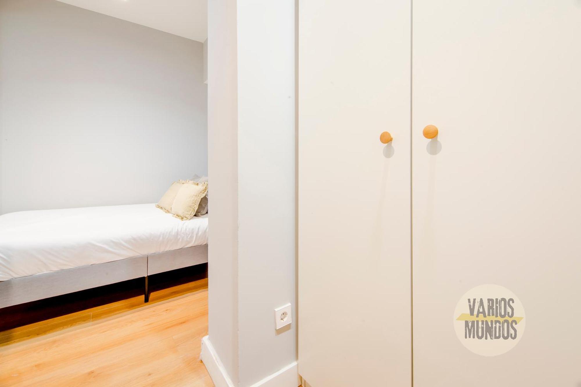 Modern Apt & Cool Interior Design A 20 Metros Del Retiro E1 Madrid Exterior foto